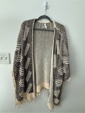 Anthropologie Eliana Pommed Hem Knit Shaw Poncho